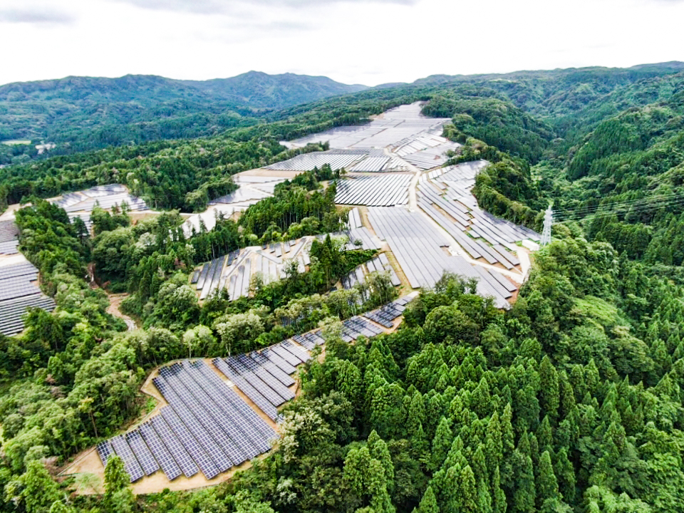 Ground-mounted solar panels across Nanao Solar Project supporting Japan’s renewable energy transition