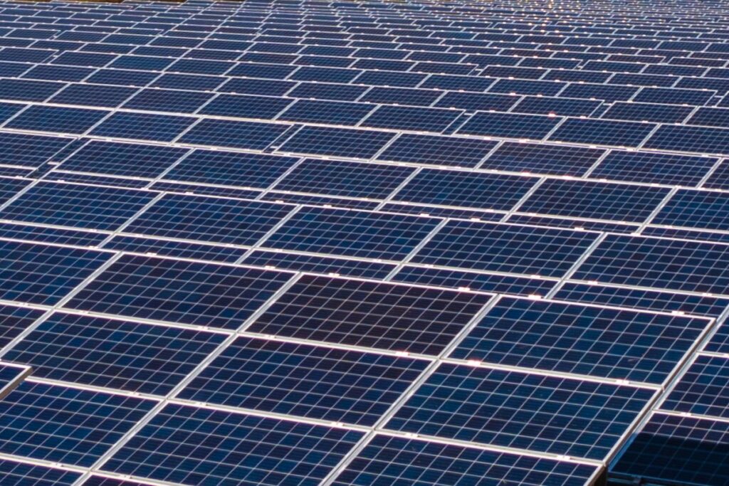 Solar panels for Mitsubishi clean energy PPA project